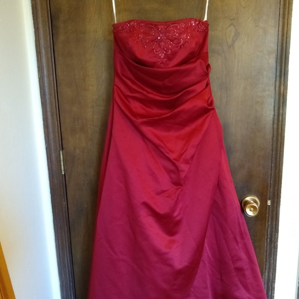 Red Strapless Prom Dress